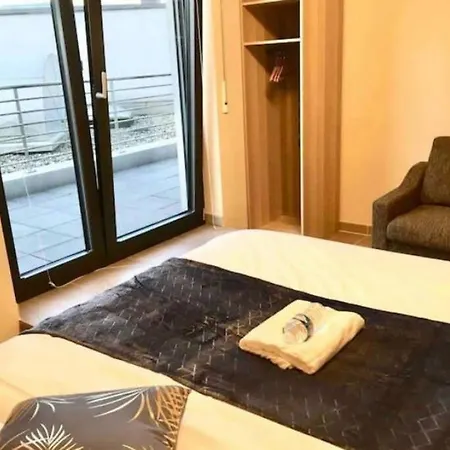 Spacious 2 Bedrooms In City Center With Terrace-9